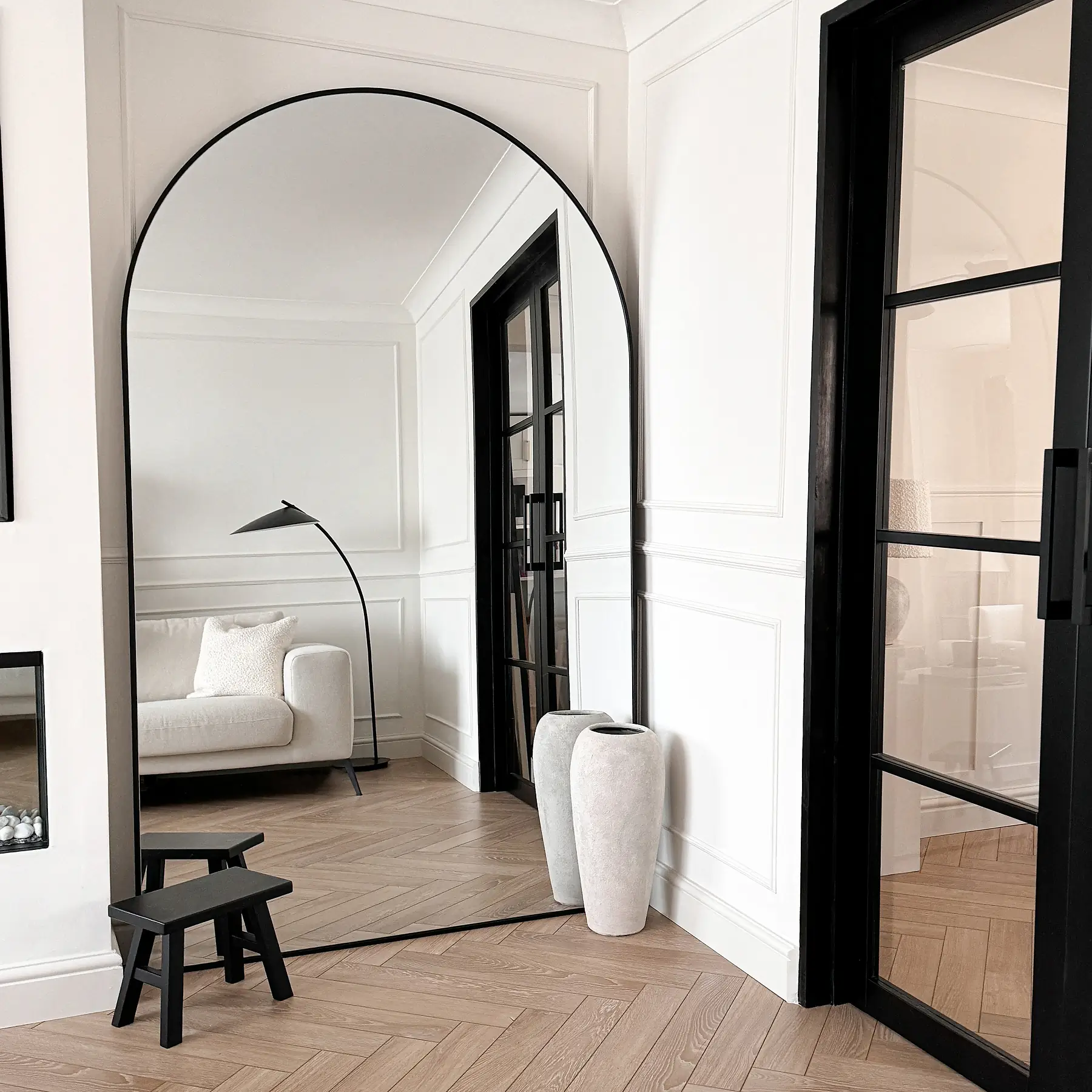 DotFurn Antwerp Arched Full-Length Mirror – Matte Black Metal Frame, Modern Luxury - Image 2